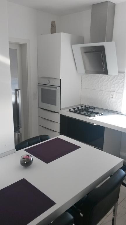 Apartment Panoramic View Ev Station Available *